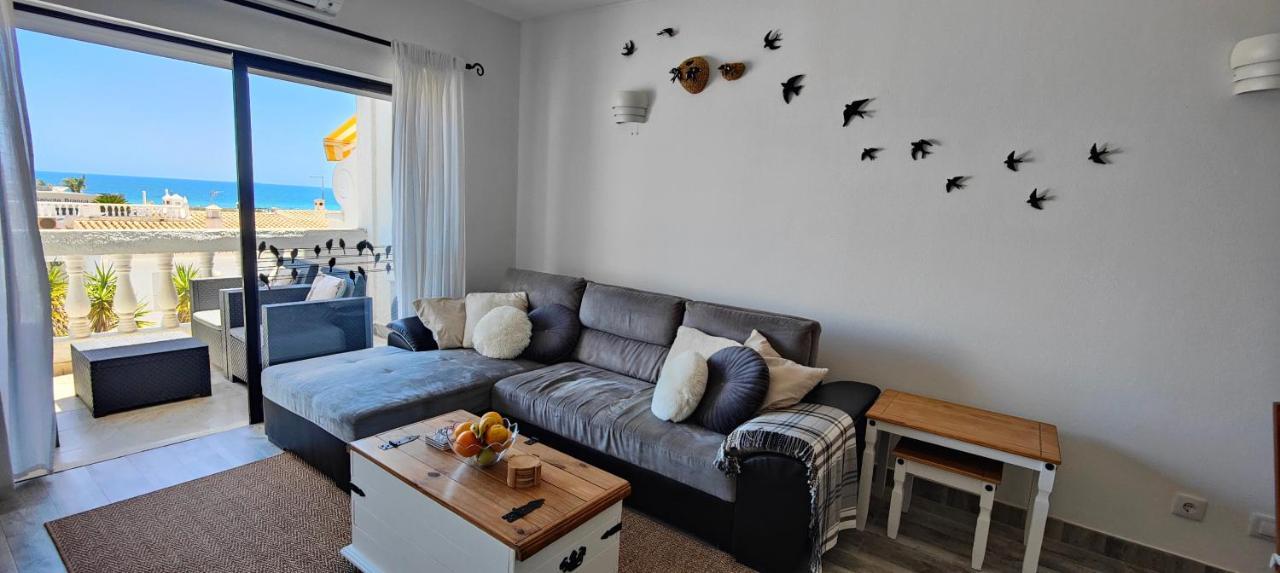 The Swallow'S Rest Beach House - Meia Praia Lagos Exterior photo